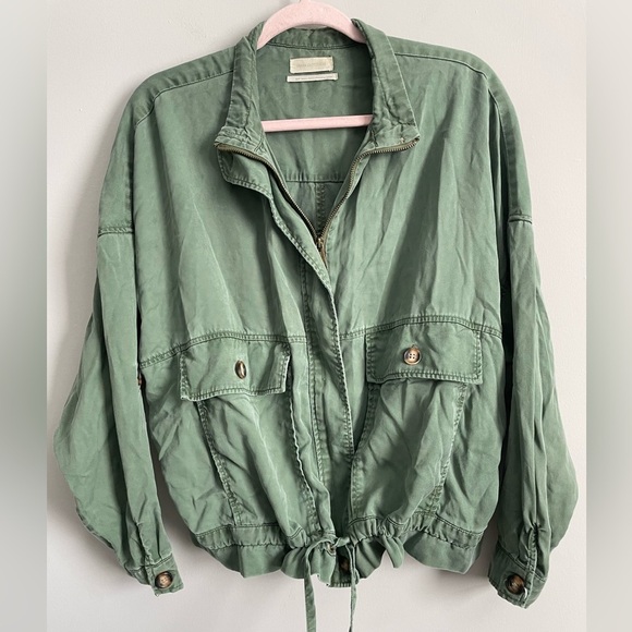 Urban Outfitters Green Oversized Cargo Jacket - Picture 2 of 10